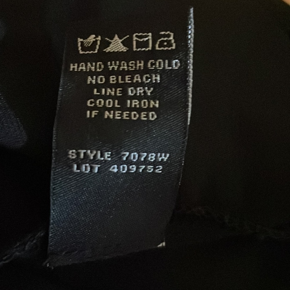 Dressbarn Women’s Plus Size 3X Black with Gold Tone Specs Throughout Tank Top - Picture 5 of 5